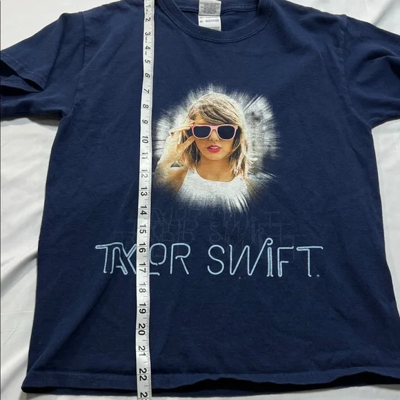 Taylor swift 1989 tour tee youth size M - Picture 5 of 6